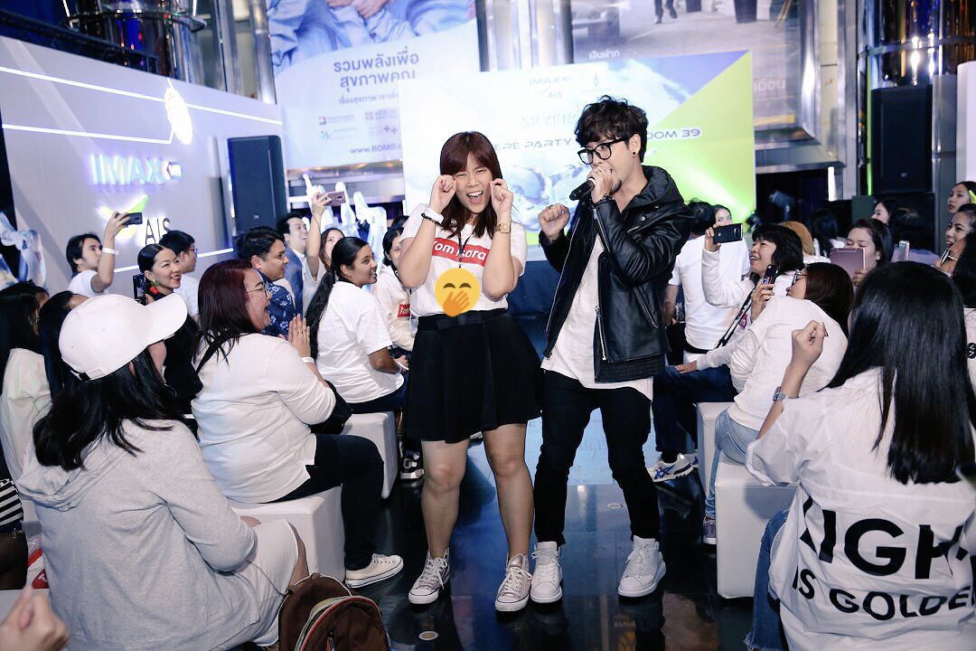 ngzmomo's tweet photo. ชอบรูปนี้ 55555
#AISIMAXVR
#IMAXVR
#TomIsara
#TOMxAIS https://t.co/aHvqC8V1wR