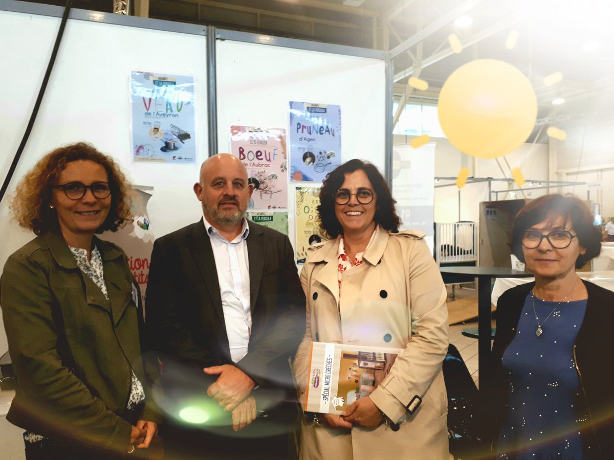 Delphine Cessal (@delphine_cessal) on Twitter photo Merci <a href="/katzenmayerLK/">Laurence Katzenmayer</a> de votre venue au <a href="/CongresPetit1/">Petit 1</a> #Toulouse. Un super retour des recettes locavores mettant en avant les produits de notre Région. Vivement les nouvelles recettes <a href="/thomasfantini/">Fantini Thomas</a> et Oscar Garcia 😎 Merci <a href="/katzenmayerLK/">Laurence Katzenmayer</a> de votre venue au <a href="/CongresPetit1/">Petit 1</a> #Toulouse. Un super retour des recettes locavores mettant en avant les produits de notre Région. Vivement les nouvelles recettes <a href="/thomasfantini/">Fantini Thomas</a> et Oscar Garcia 😎