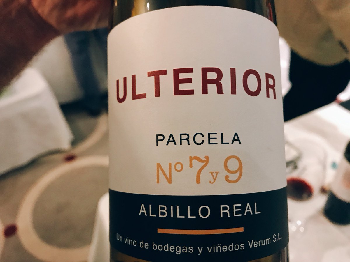 devinosconalice's tweet photo. Habrá que seguirles la pista 🤔🤔🤔 @verumbodegas @BodegasArzuaga @VegaMoragona.
@verema #VeremaMadrid
#eventosenMadrid #eventosdevino #devinosconalicia #wine #winelover #winetasting #wineblog #winetime #wineblogger #eventos #vinosconestilo #vinosconencanto #wineloverismo https://t.co/N0c12XlsB7