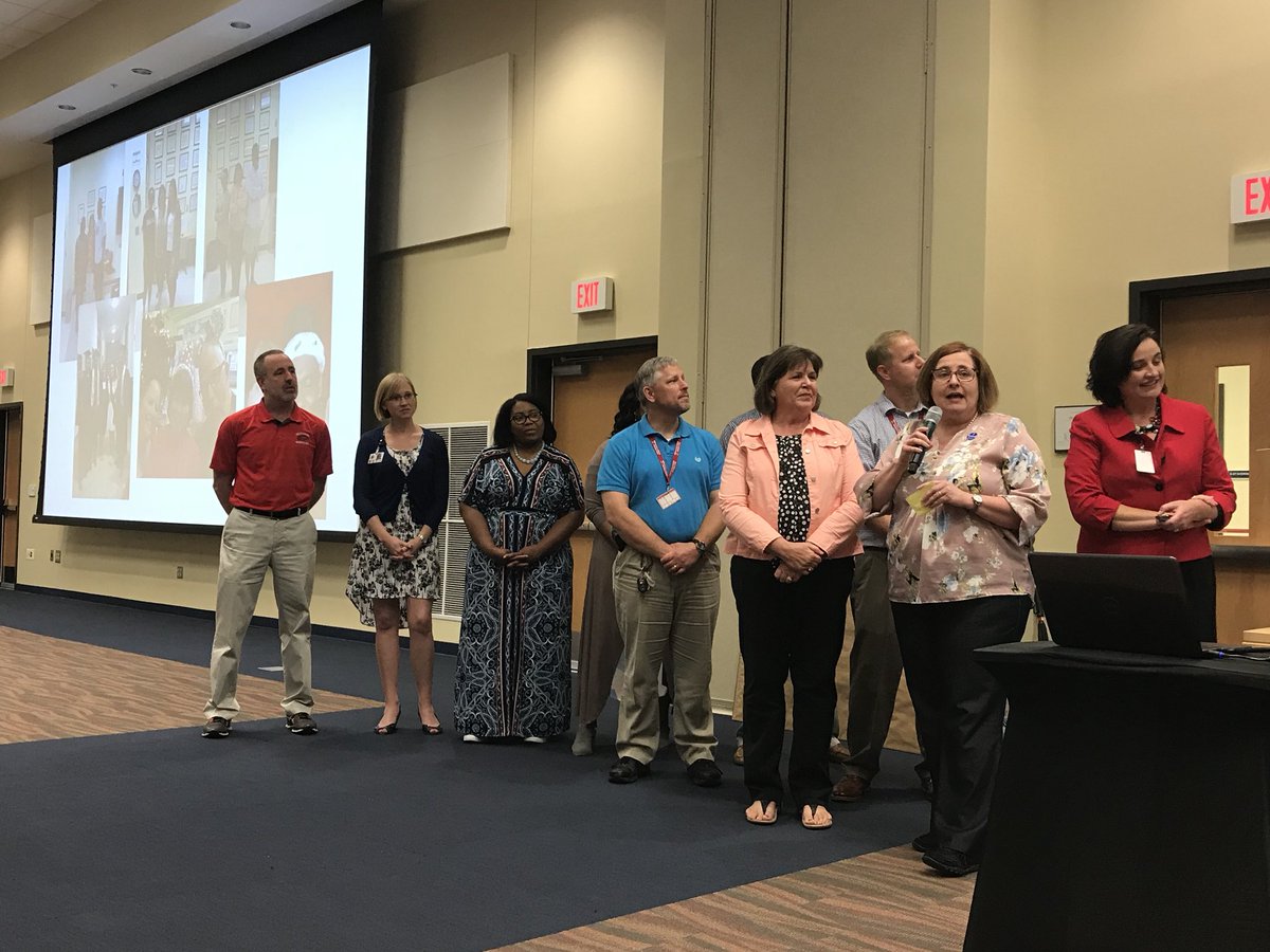 RichlandTwo's tweet photo. Honoring team members who are retiring or leaving the @RichlandTwo family for new opportunities during inservice today. https://t.co/gpb24pm99a
