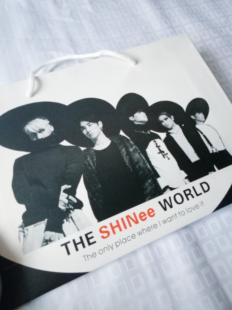 elizabethjren's tweet photo. This is so wonderful! Thank you so much, @shineeworldph 💖

#SWPHCON2018 https://t.co/lWOruDRNtH