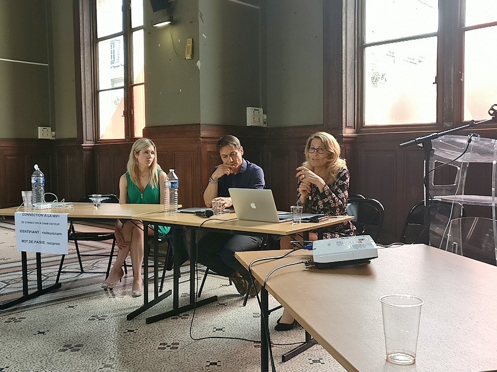 comNchange's tweet photo. #resiproc clôture d'un beau colloque sur "ce que la pratique de communication fait à la recherche" organisé de mains de maître par @LaurentMori @MarieCarignan et Sylvie Alemanno @LeCnam merci! https://t.co/C1wZd3IDPC