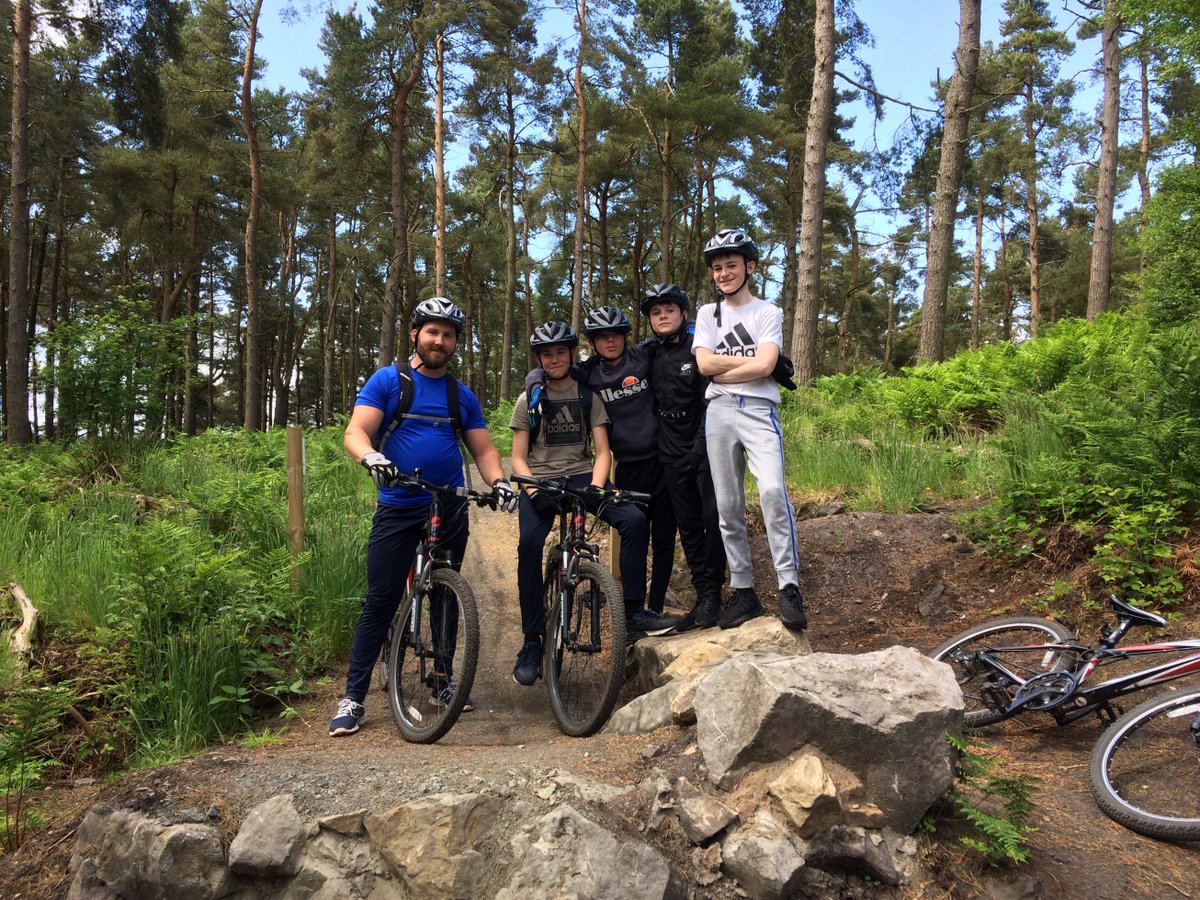 outdoormgfl's tweet photo. @BeeslackHigh day 2 practice  for journey to Peebles. Impressive skills and fitness and great focus when out on the trails well done all. New skills / building confidence.  @midgov @mideduteam @MidlothianView @Mid_Advertiser #molmakingadifference https://t.co/ltIlvyJWle