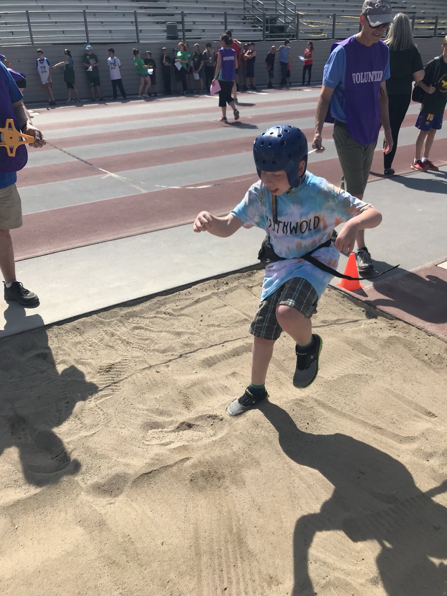 beckjrblair's tweet photo. Great jump. Ementary schools here for day two of Special Olympics! @SallyJ2918 @PsSouthwold @SpecialEd_TVDSB #tvdsbSOTF https://t.co/FTA8ttdFWC