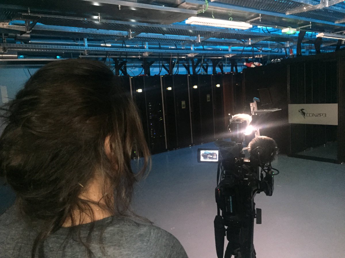 ccin2p3's tweet photo. Reportage @FRANCE3RA à découvrir dans le JT de demain : la contribution du CC-IN2P3 dans LSST #LSSTEurope @LSST_France https://t.co/qBgXpc6ozj