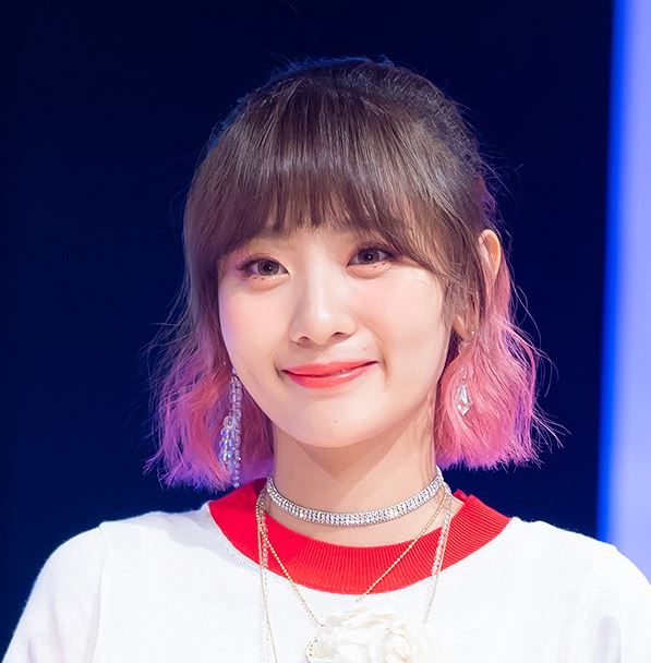 Colorconland 赤いほっぺの思春期っていうグループ知ってますか 独特な歌声で人気なんですが 新曲 Travel が今 とっても人気です 今すぐどこかにバカンスに行きたくなる ボーカルのジヨンのような瞳にはコレ T Co 5479qckeks