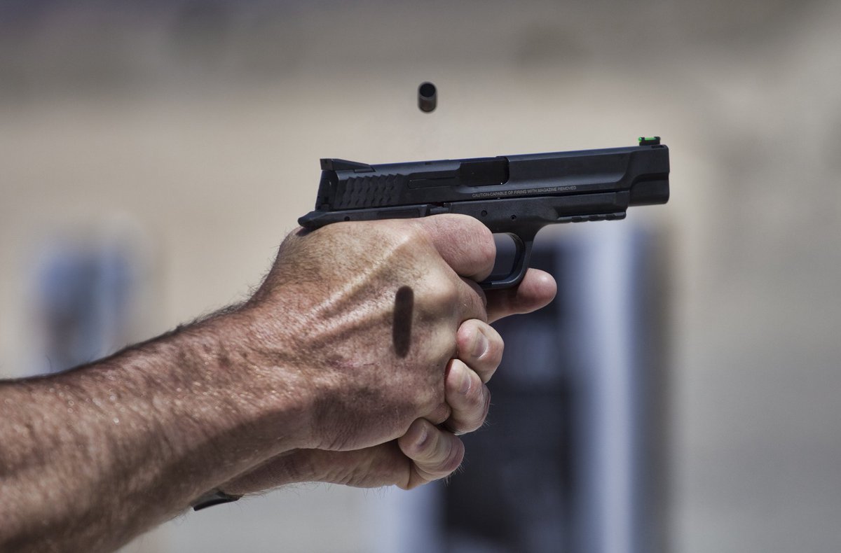 Handgun_Safety's tweet photo. Kansas is considering a law that would legally hold schools responsible for any tragedy that took place on school grounds if they refuse to allow teachers to carry weapons. https://t.co/XMp7Ru02yQ