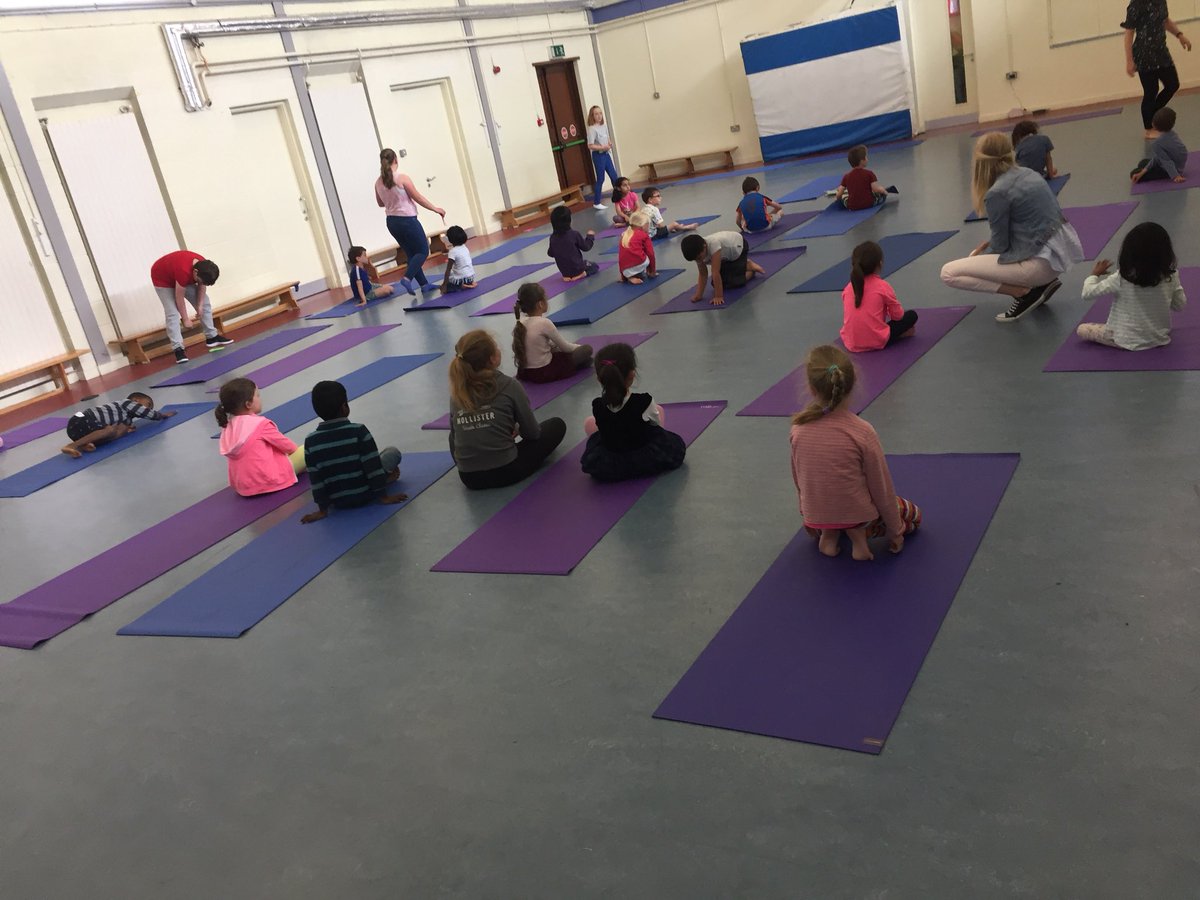 GetnsjiInfants's tweet photo. No better way to start the day #mindfulschool #yoga https://t.co/DborMWR6yP