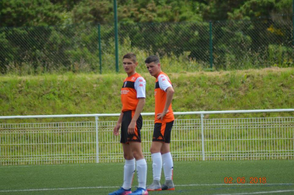 TARfootball_'s tweet image. 📝 NOTICIA | Dos TARplayers al @FCLorient 🐟

👉 futmanagement.com/noticies/dos-t…

#TAR19 #OnCreixenLesPromeses #LorientFC