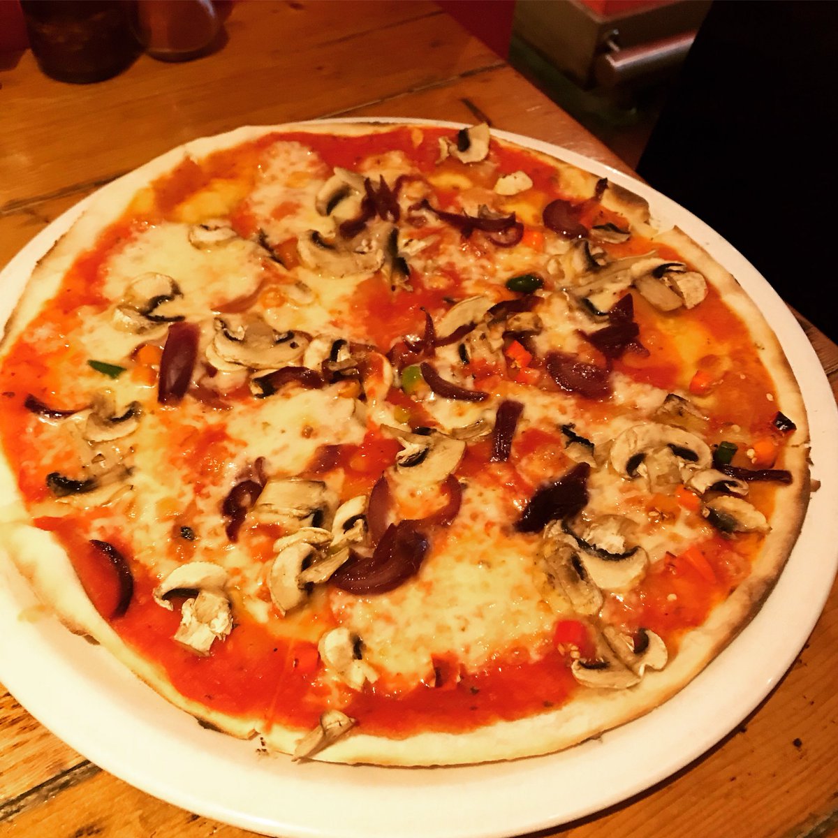 Fancy Caramelised onion on that gluten free pizza? Why not!
Try our Pizza Forza, also available in gluten free base. 
#glutenfree #glutenfreepizza #glutenfreepasta #tufnellpark #kentishtown