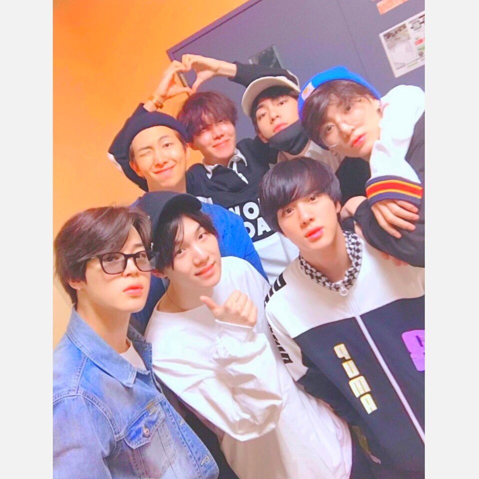 jw1OPmg8FOafKZg's tweet photo. 🌱NEW アカウント🌱

チング探し🔍

🌷01line  ヨジャ

🌷沖縄army

🌷おるペン

🌷カトク  DM

🌷armyさん沢山絡みましょう

#armyさんと猛烈に絡みたいのでRTしてくれた方フォローします 

#ARMYさんと繋がりたい 

#韓国好きな人と繋がりたい 

 #방탄소년단 https://t.co/UhmIg5NXMb
