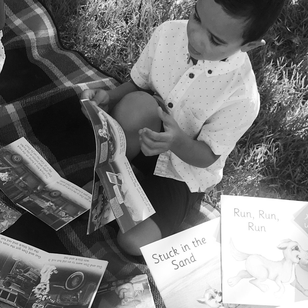 Days like this... outside reading a good book! #readingforpleasure