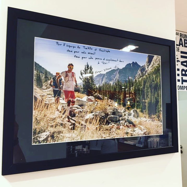 TraKKsBelgium's tweet photo. When you receive a present from @francoisdhaene 🤗 A signed photo from a great champion - a great man ...THANK YOU and see you soon. #francoisdhaene #signedpicture #justforus #sohappy #samepassion #traillovers #ultratrail #trakks #morethanstores https://t.co/AxUtlSRxxu
