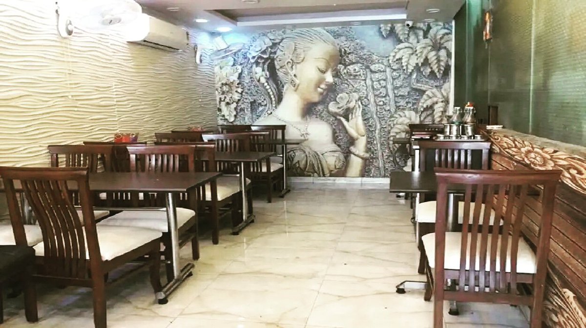 truelocalz's tweet photo. 😋😋😋Want Greatest #joy of eating? #Visit Kurry with Karan #restaurant now & don't forget to #review @ https://t.co/gb6FhnegN8
#TrueLocalz #foodie #yummyfood #happysummers #foodlovers #funwithfood #foodielicious #delicious #summer18 #tuesdayvibes #snackstime😋 https://t.co/2FR5uPvoIG