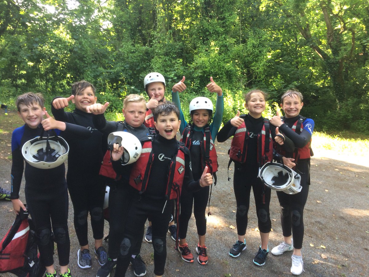 SaundersfootS's tweet photo. Todayβs classroom shall be the Pembrokeshire coast! #Scpout #Scpfun https://t.co/jMPLm100TR
