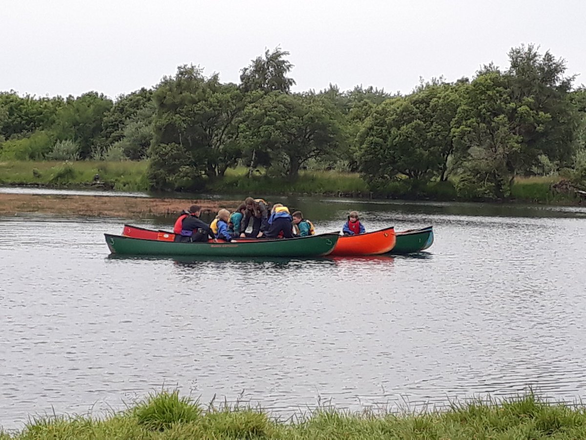 Already so confident that we can change boats while we're in the lagoon!