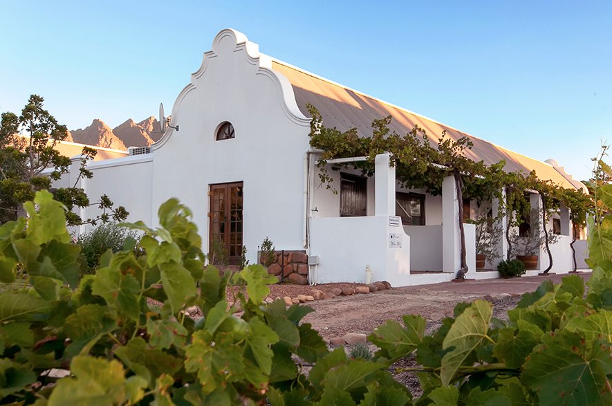 Dunstone_Estate's tweet photo. π² Winter getaway special still on!π²
Escape to the countryside for a romantic weekend away with your loved one from R800 per person per night.
Loads of extras thrown into this great deal, so book before it's too late!
View deal: https://t.co/2DBqsdQiC3
#DunstoneCollection https://t.co/ozPvtkdawp