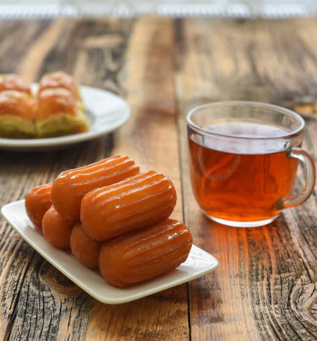 FoodWorld999's tweet photo. Are you waiting for the today's special? Got bored with desi desserts?  Then, this delectable Turkish delight - #Tulumba is for you. #TurkishCuisine #TurkeyDelight #Turkey @turkeytourism02 @Turkey_Home 

Click for  the complete recipe...

https://t.co/8dPiMwg3K3 https://t.co/CEugJOtV6B