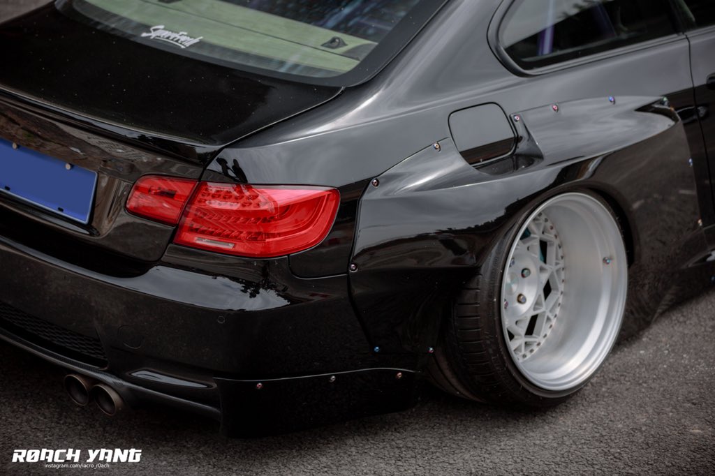 iAcro_r0ach's tweet photo. BMW E92 M3
📷:me
👤:ig@iacro_bean
#iAcro #China #Beijing #Peking #BMW #bimmer #e92 #m3 #airlift #rotiform #RocketBunny #pandem #superfrezh #camber https://t.co/sD76Zn4ASI