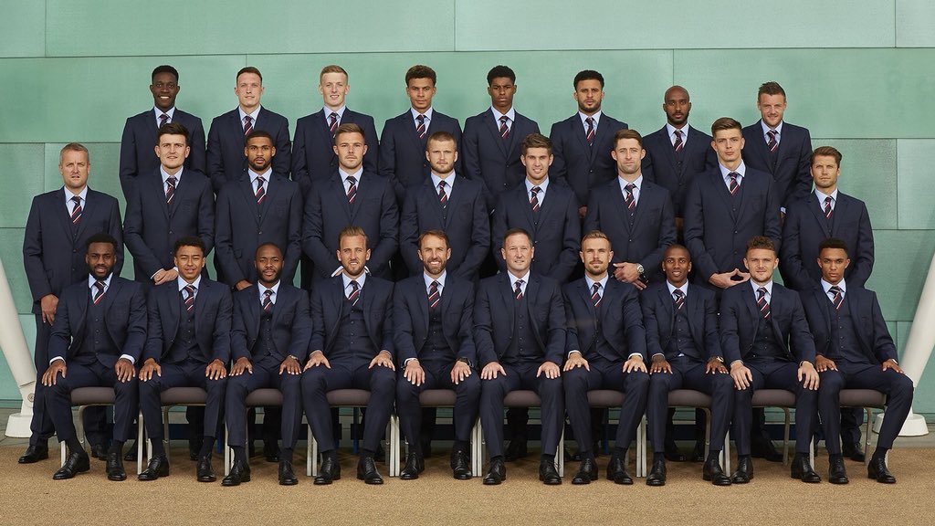 darylwoolley's tweet image. This just looks like a class photo, all dressed in their school uniform #backtoschool #teachinglessons #England