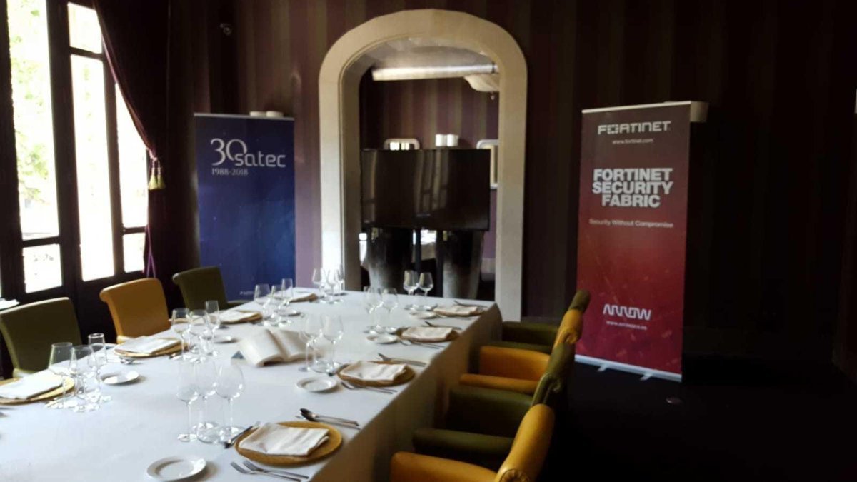 satec_es's tweet image. @grupoSatec y @Fortinet, la apuesta definitiva por la seguridad. #Satec #Fortinet #CasaFuster #Seguridad #Satec30