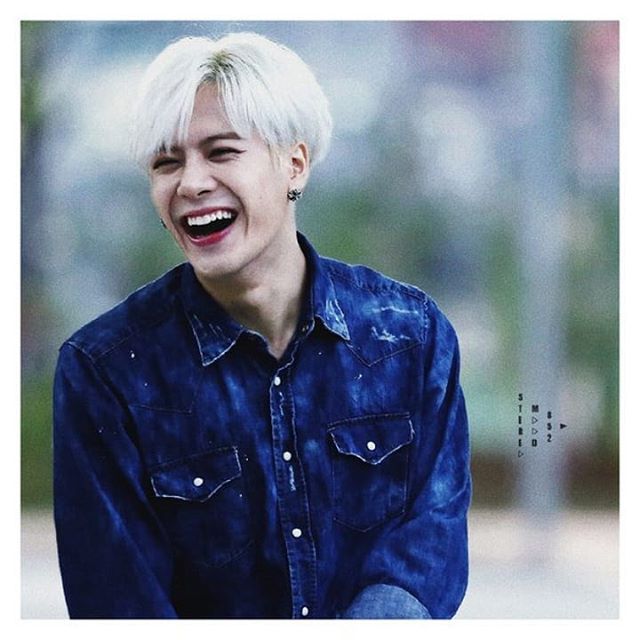 natagol98's tweet photo. Зачем обижать эту плюшку?#PuppyWangWeLoveYou https://t.co/MjMEzvR4tX