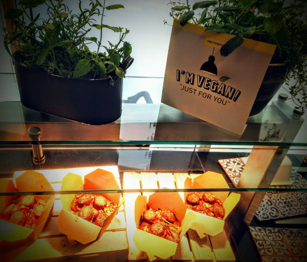 Come and visit us and try our Vegan meal box Today!                #Fruit cous cous with roasted Vegetables, Quinoa falafel &amp; Tomato Sauce! 🤗🌿 <a href="/iamivank/">Ivan K 💜💙</a> <a href="/RHangyal/">Reka Hangyal</a> <a href="/MarcinJoze/">Marcin Joze</a> @ISSFrontofHouse <a href="/ZM876/">Zoe Moulson</a> <a href="/marine_casier/">Marine Casier</a>