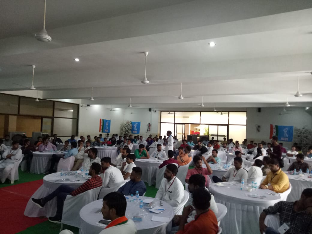 AmitChavdaINC's tweet photo. Addressed and Interacted with @NSUI workers from across the Gujarat at 'Sankalp' - State Level Training Program of @NSUIGujarat. We discussed and deliberated on the many issues pertaining to the student community in the state. https://t.co/YcoIyr5rgA