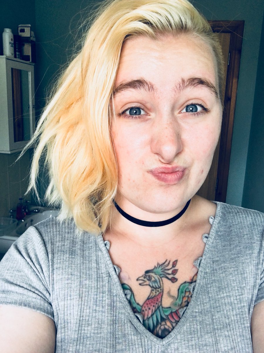 Roboticadi's tweet photo. Bye bye blonde! #changinghair #blonde https://t.co/6i05ZqDOmd