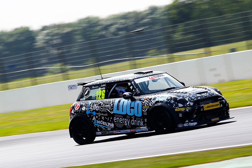 Another incident filled w'end for <a href="/LukeReade/">Luke Reade</a> in the #MiniChallengeUK with a read-end shunt on Sat &amp; the team working overnight to get Luke back in the race for Sun. I'm sure it won't be long before Luke is back in pole position! <a href="/MINIChallengeUK/">The MINI CHALLENGE UK</a>