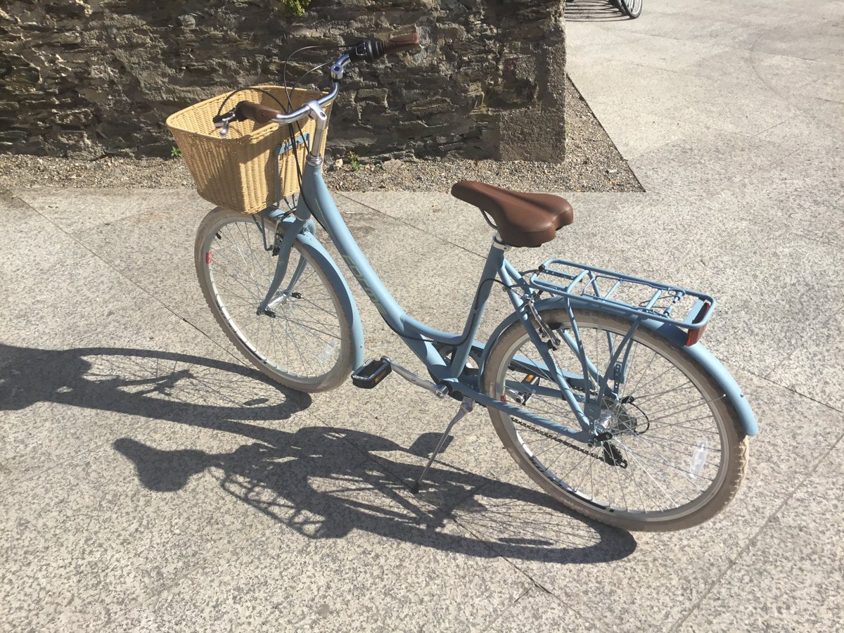 Just in the door this morning this very nice Forme Edale ladies bike. If your looking for a relaxed bike riding position so you can take in all the beautiful local country side then this is the bike for you. It’s the perfect bike for along the greenway and grabbing a coffee.