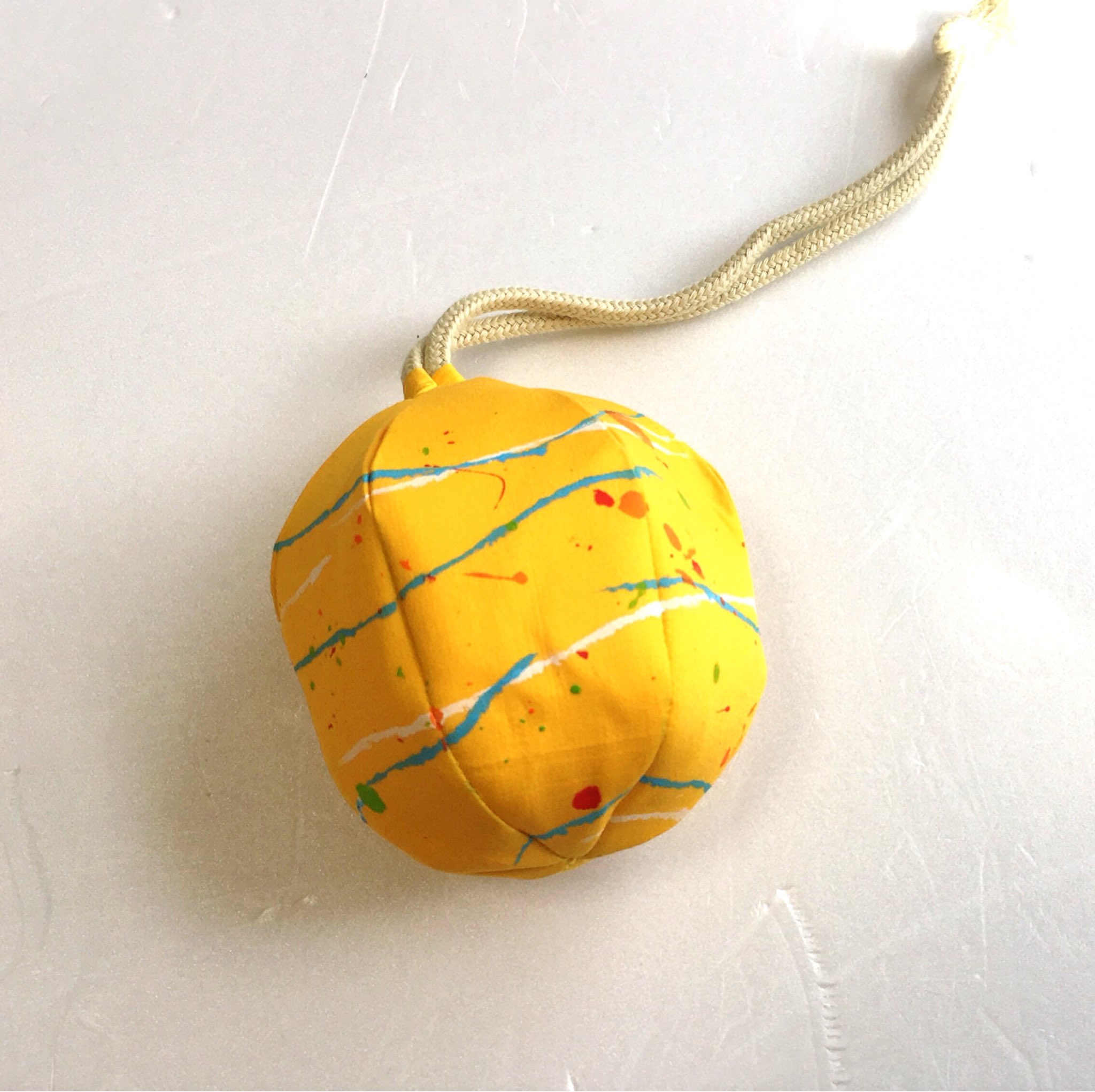 ぎゅっと 立体のヨーヨー巾着 試作してみましたが 問題山積みです 頑張ります ハンドメイド ヨーヨー 水風船 巾着 和 着物 浴衣 T Co Tyrs351kh8 Twitter