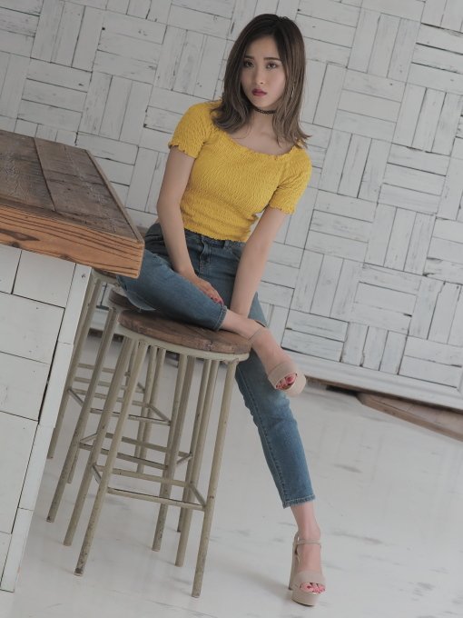 michelle_7986's tweet photo. YUNA さん @YNkawacolle @kawacolle2017 #BarCounter #BeautifulLegLine #座りの美脚 https://t.co/1xjlio25p0