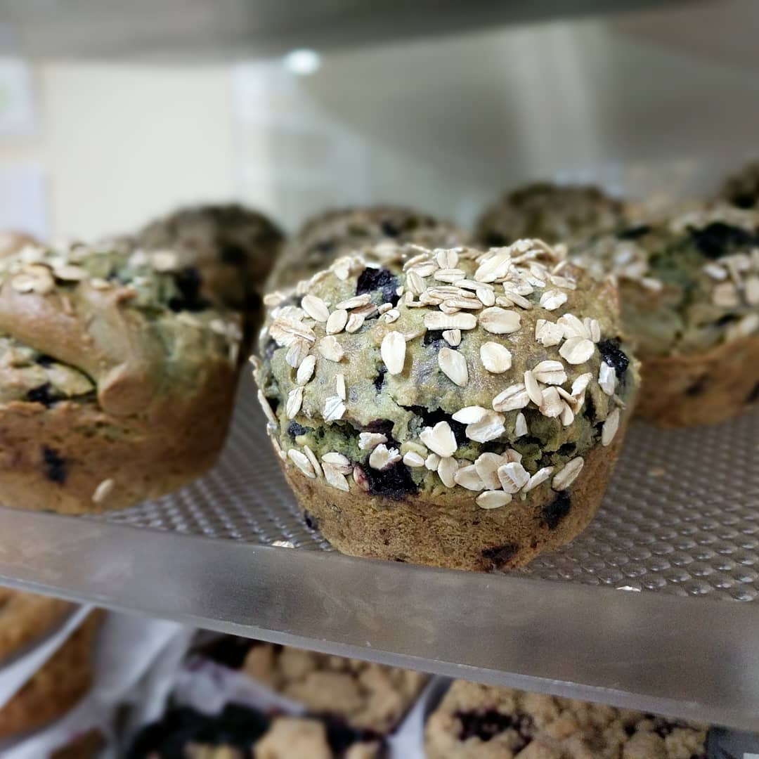 NorisMarket's tweet photo. Grab a #VeganMuffin,They're #AvocadoBlueberry&amp;Oats, &amp; a Coffee, or TryOur #HotBreakfast is a #HamEggNCheese Breakfast Sando w/ Eggs, Ham, Sauteed Kale, and Leeks with Feta Cheese on a Butter Toasted Pan Bello Roll CheckOut https://t.co/UkynnKXDGa https://t.co/MeuNpa2pax https://t.co/iInGArQvhU
