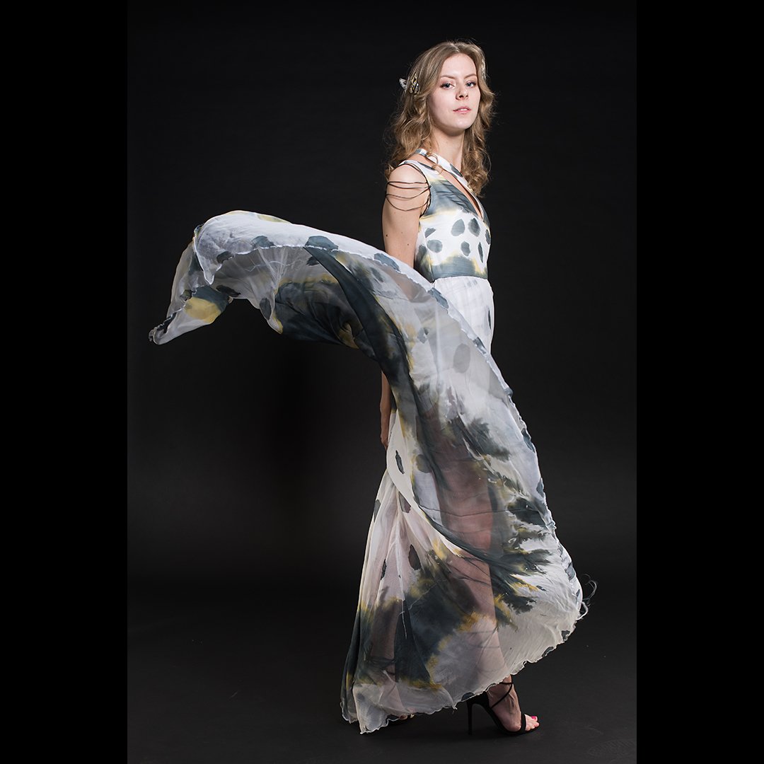 UniKentFashion's tweet photo. Inspired by butterflies, our second year student Shannon created this beautiful silk dress for her final mini collection
#fashionstudent #fashiondesign #womenswear #kentcreative #studyinkent #uniofkent #fashion #textiles #studylocal #studyafashiondegree #creativedegree https://t.co/0bvXQkhQJP