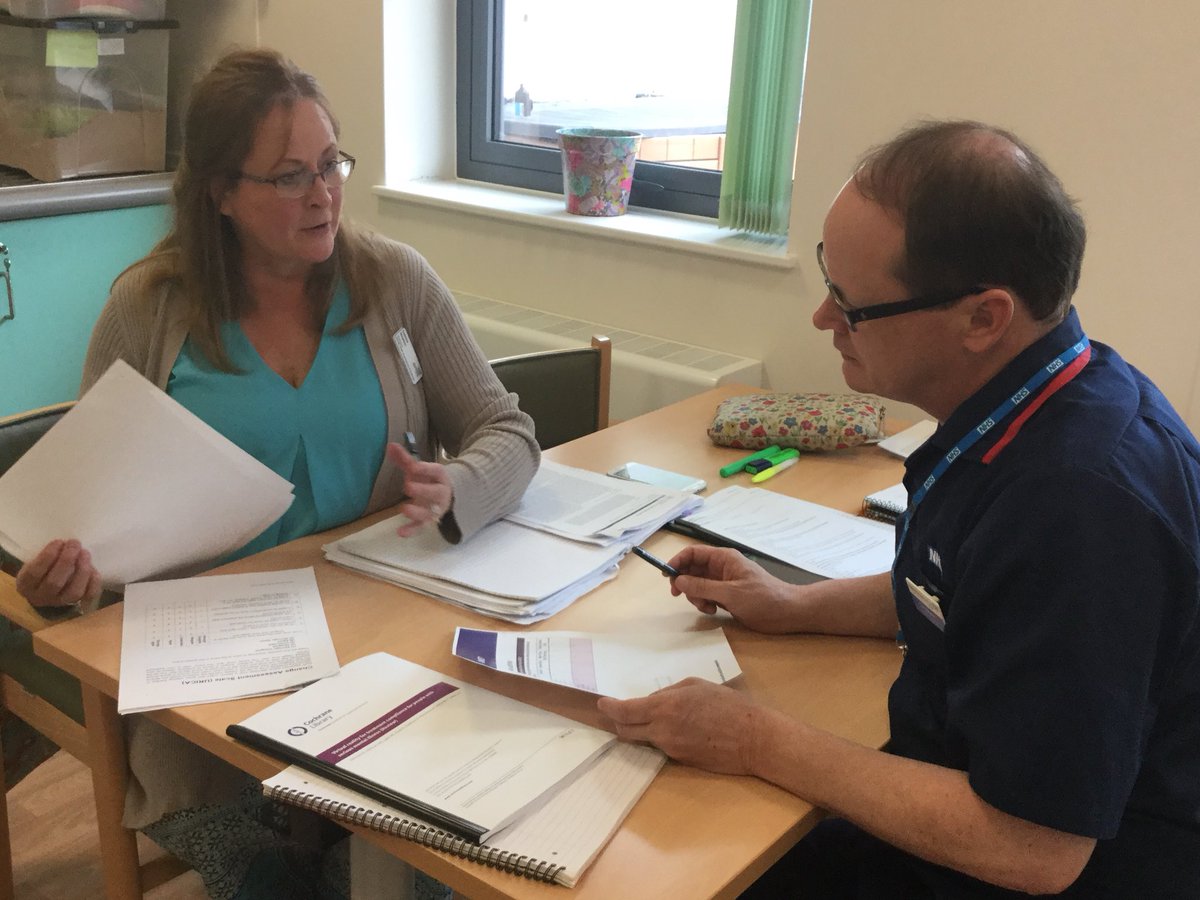 HWHCT_OAIMHS's tweet photo. @DebbieN54409916 brilliant meeting discussing the potential to harness innovative new technology as a therapeutic tool within @OAIMS_HACW @WorcsHealthCare @TonyBraker @CerroneX12tmc @MJBan1971 @FranTummey @SarahDuganWHCT #Innovative https://t.co/jm5RhSRGfa