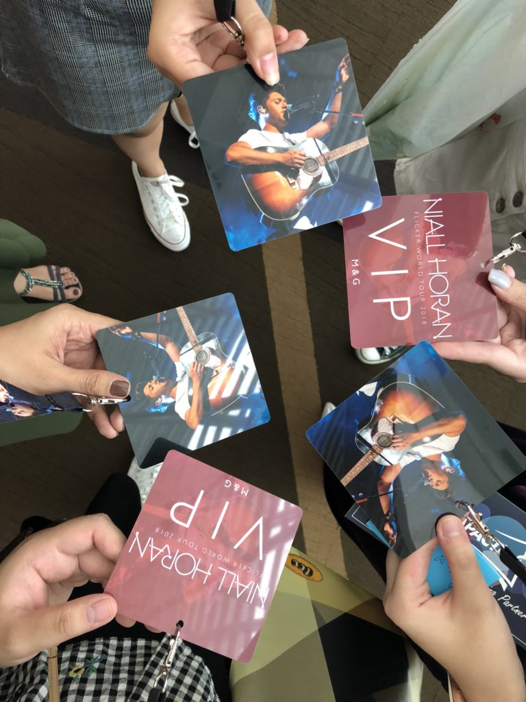 nlovers's tweet image. retweet for good luck