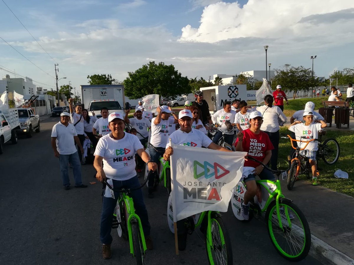 GrupoMerida_42's tweet photo. Gran Evento Bicicleteada en Caucel @JesusCasillas06 @Seccion42_STPRM @GrupoMerida_42 #AvanzarContigoenBicicleta #MeridaMejor #YucatánPrimero con @JoseAMeadeK #MexicoVaConMeade ConsolidandoPoliticaNuestroLider y Amigo @lgps03101 #LaFamiliaPetroleraSeccion42 #MasUnidosQueNunca https://t.co/nYbAWvYwW1