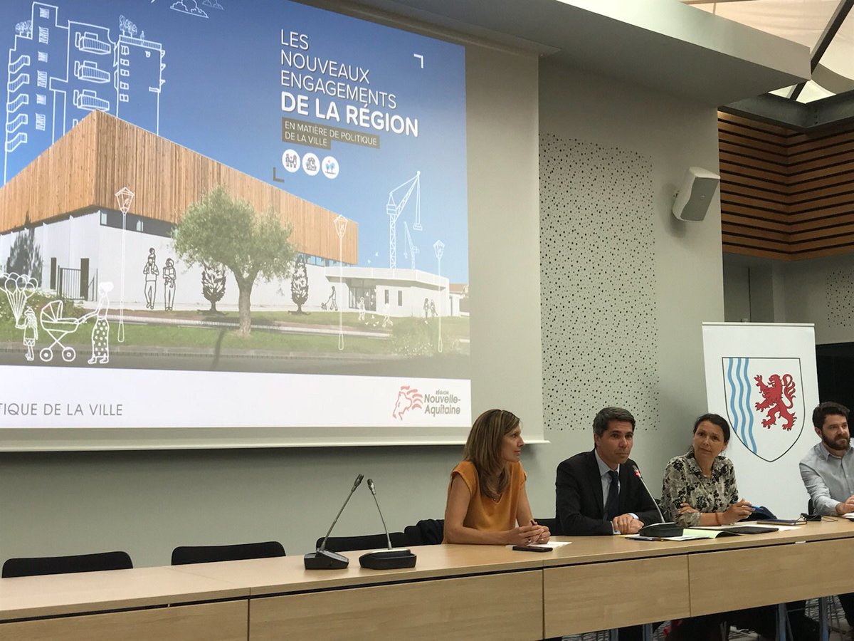 BenoitTirant's tweet photo. À La Rochelle ce matin pour présenter le dispositif @NvelleAquitaine en faveur des quartiers prioritaires « politique de la ville ». https://t.co/pon5prj5VU