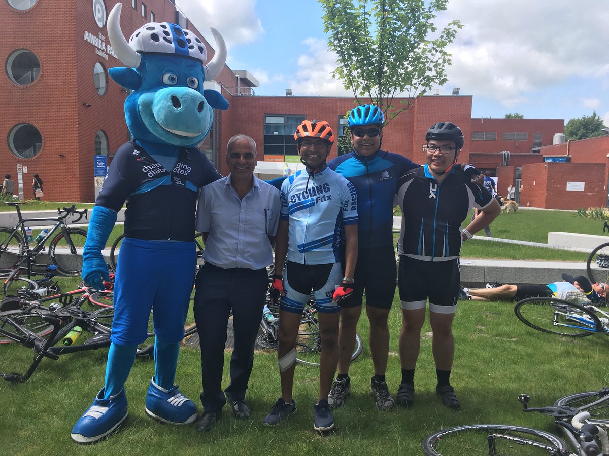 DigitalFramed's tweet photo. The world’s first all-diabetes professional cycling team arrived to Wolverhampton! #teamnovodisk #diabetesuk @diabetesuk https://t.co/dXVOex9D4x