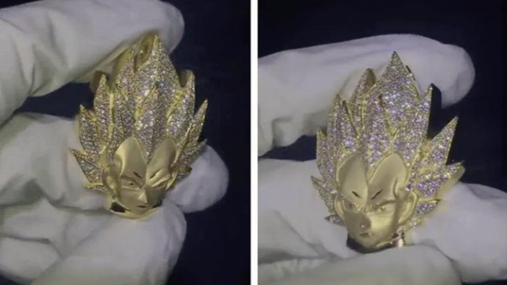 JeikuReview's tweet photo. 18k gold and Diamond Vegeta neckless pendant 

And I like to think that Vegetas actually holding it with those gloves
On. ^_^ https://t.co/BudZr1wVES