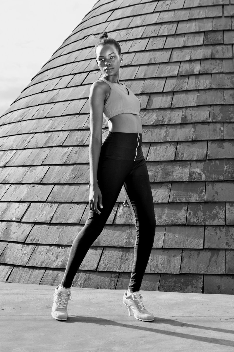 crystalmodelsUG's tweet photo. More of @FartieKateregga
Photographed By @GerardWays at @Mozartpictures .
Directed By@ronniensubuga0 #CMAGirls #NewFaceAlert #FartieKateregga #Fashion #ScoutMe #MozartPictures #editorialphotography #models #Africa #TopAfricanModel #style #blacklivesmatter #crystalmodelsafrica https://t.co/1aS2VKa1aC