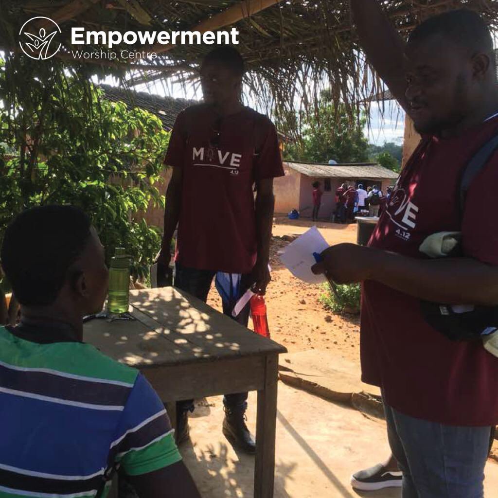 ewclife's tweet photo. We are spreading the goodnews of Jesus to people in different communities in Takoradi. From the farms, to the streets and the homes of the folks here, we are leaving no stone unturned. #EWCMOVE18 #ewc #Takoradi https://t.co/qIXxWJcrZb