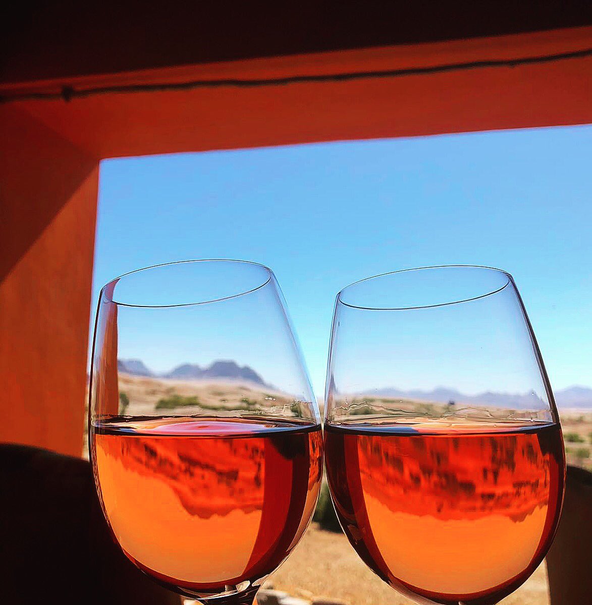 AfriqueSMesure's tweet photo. Apero with a view!
#drinks #drink #drinking #luxurylife #luxurylodge #luxurystyle #luxuryhotel #luxurytravel #luxurysafari #safarinamibia #scenery #landscape #landscapes #landscape_lovers #landscape_captures #landscapephotography #namibia #desert #deserto #deserts https://t.co/BEVHorpchE