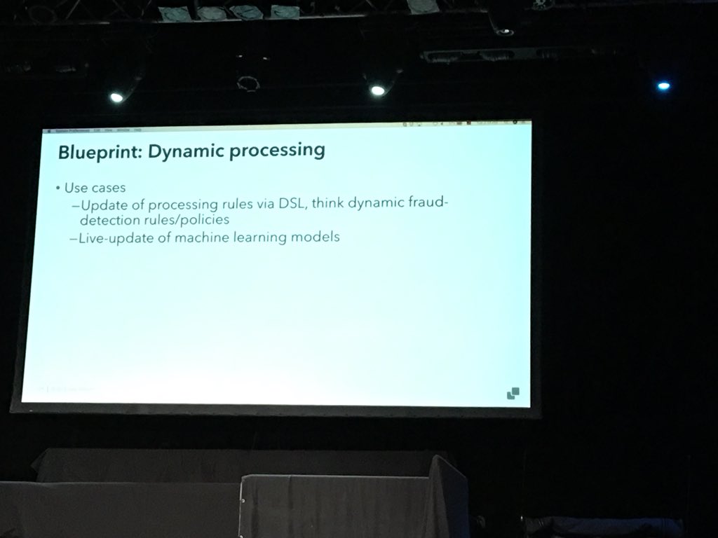 suneelmarthi's tweet photo. Dynamic processing in @ApacheFlink - real-time ML model update @kkloudas #bbuzz18 https://t.co/IdixNJCPa2