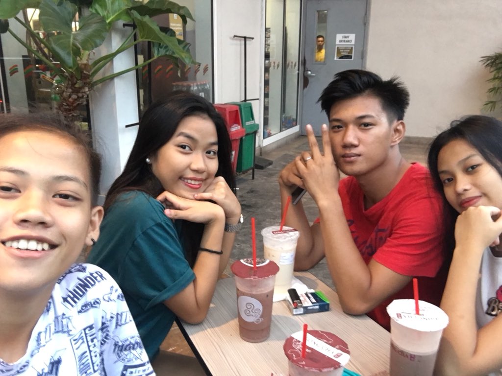 Jimenez_Jia's tweet photo. For keeps!💕🌹✨ https://t.co/si8ZdEMON8