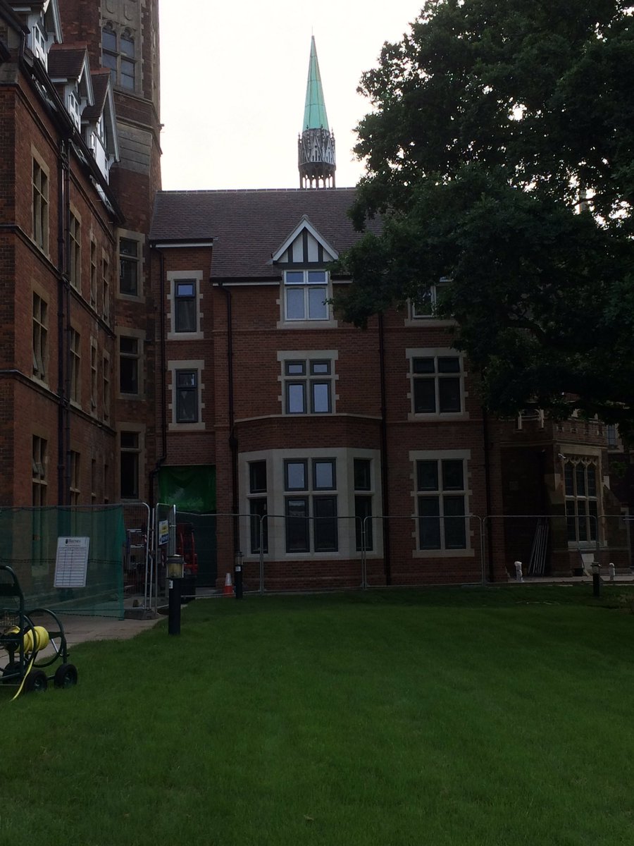 Billyboy (@bproudfoot66) on Twitter photo <a href="/HomertonCollege/">Homerton College</a> @HomertonConfCen <a href="/BarnesConstrctn/">Barnes Construction</a> what an amazing extension built at Homerton College by Barnes Construction. Can't tell the difference between old building and new building!!.. can't wait to use new Bar!👍👍😀😀🍺🍺 <a href="/HomertonCollege/">Homerton College</a> @HomertonConfCen <a href="/BarnesConstrctn/">Barnes Construction</a> what an amazing extension built at Homerton College by Barnes Construction. Can't tell the difference between old building and new building!!.. can't wait to use new Bar!👍👍😀😀🍺🍺