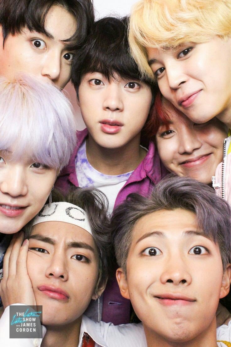 evaliana's tweet photo. BTS. Thank u very much. You teach that success need hard struggle. You also teach us what is the meaning of tru friendship:) we are very proud to have u all. Congatulation and always success! ❤❤❤
#5thFlowerPathWithBTS 
#5thAnniversaryBTS 
5 years with bts https://t.co/MGE4lSC3t6
