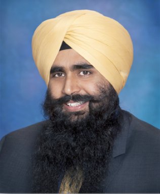 Siebold's tweet photo. "I keep working long hours because promises have been made. I’ve sat down with people at their kitchen tables and made promises, and those promises must be kept.” --Raja Dhaliwal, in my upcoming book, The Truth About World Financial Group. In bookstores July 6th. @therealwfg https://t.co/Jd9i7ZQ2SB