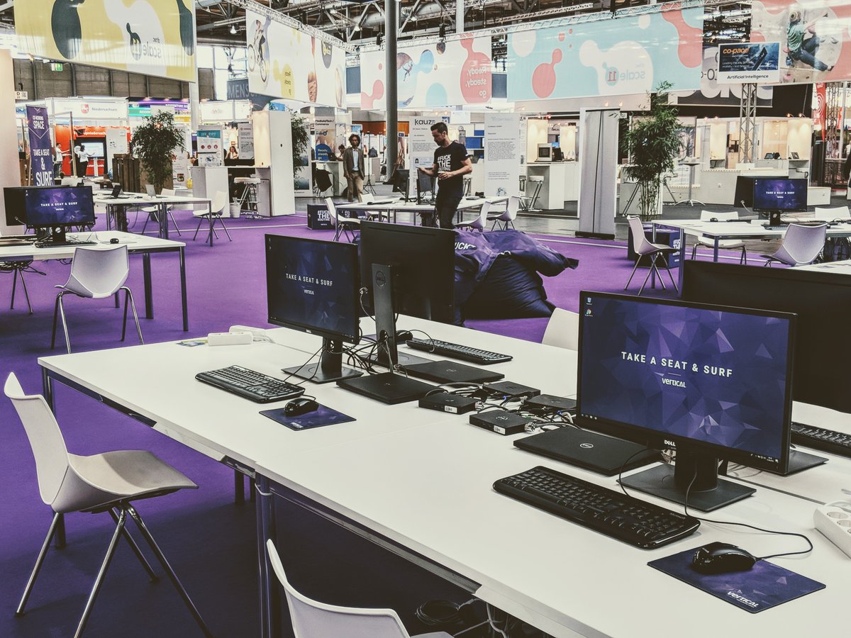 vertical_MSP's tweet photo. Heute beginnt der 1. offizielle Tag der #CeBIT2018. Wie auch letztes Jahr ist vertical ganz nach dem Motto #FUCKTHEROUTINE in der Scale 11 (Halle 27, Stand D23) vertreten. Wer also mal durchatmen und die Beine hochlegen möchte, wir laden euch herzlich ein! #vertical #cebit2018 https://t.co/vin51InQWM